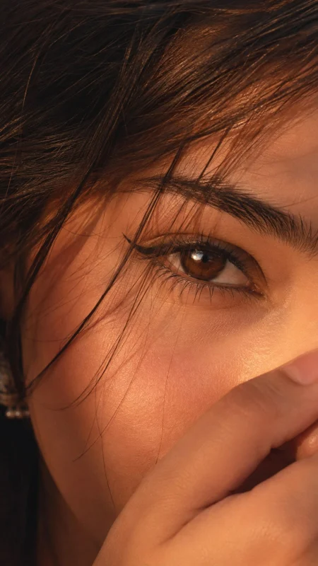 Cinematic Eye Close-Up AI Photo Editing Prompt